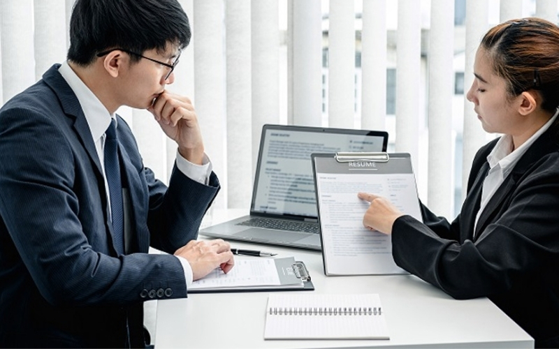 Nghệ thuật thương thảo hợp đồng của các giám đốc thể thao