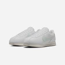 nike-cortez-flyleather