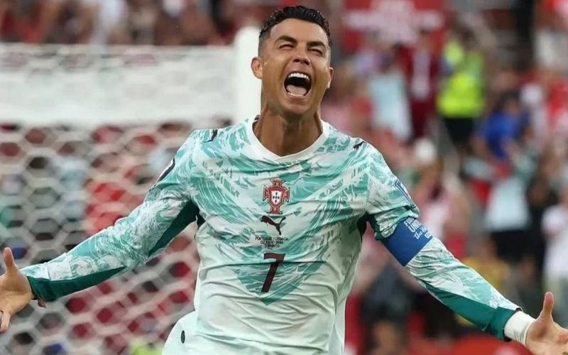 Complete Forward Mẫu tiền đạo hoàn hảo mọi CLB đều muốn