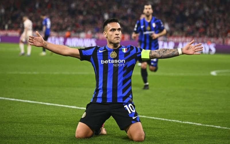 Khởi đầu gian nan và bước đột phá tại Racing Club