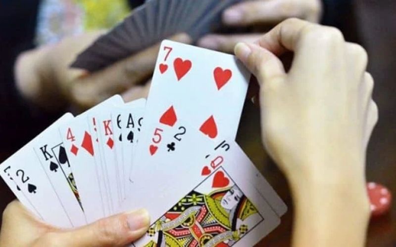 Phương pháp đọc vị đối thủ chuẩn xác trong các môn đánh bài chiến thuật