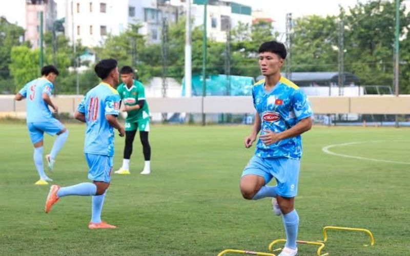 Dữ liệu tốc độ chạy nước rút và tầm quan trọng đối với HLV thể lực