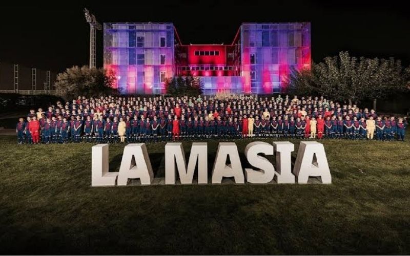 La Masia Bí quyết đào tạo tư duy chiến thuật từ nhỏ