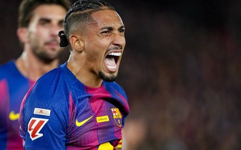 Raphinha chơi bùng nổ dưới sự dẫn dắt chiến thuật tại Barcelona