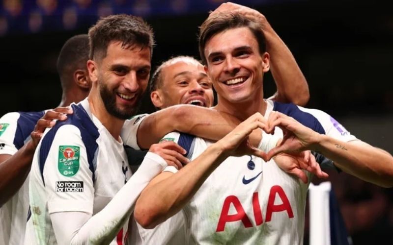 Tottenham Hotspur xây dựng nền tảng vững chắc để hướng tới những danh hiệu lớn